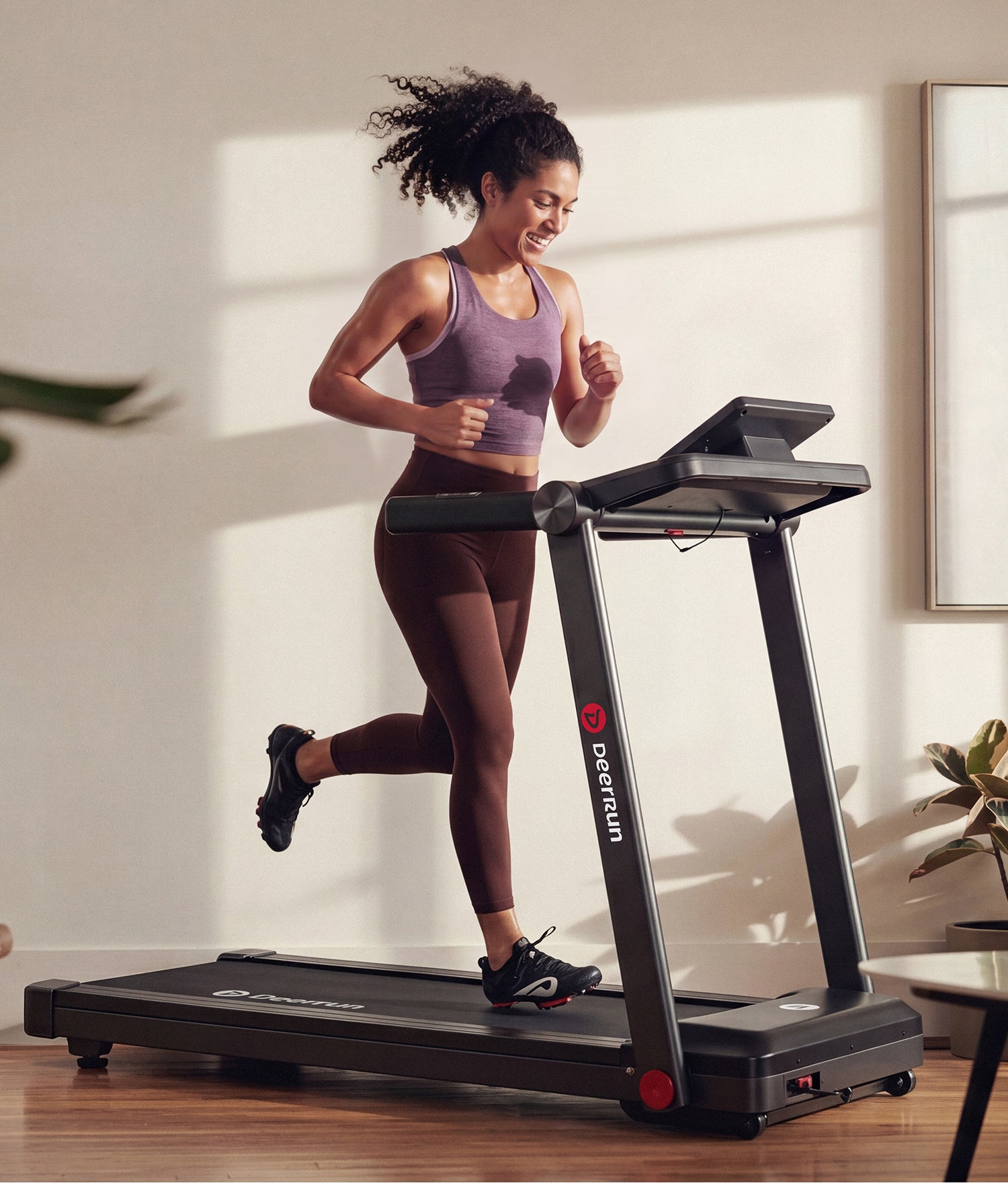 DeerRun Apex Flow 1 official launch image; upright rail and console treadmill; photo/render status uncertain